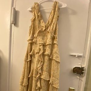 ASTR the label: yellow floral midi dress. Like new! 🌼
